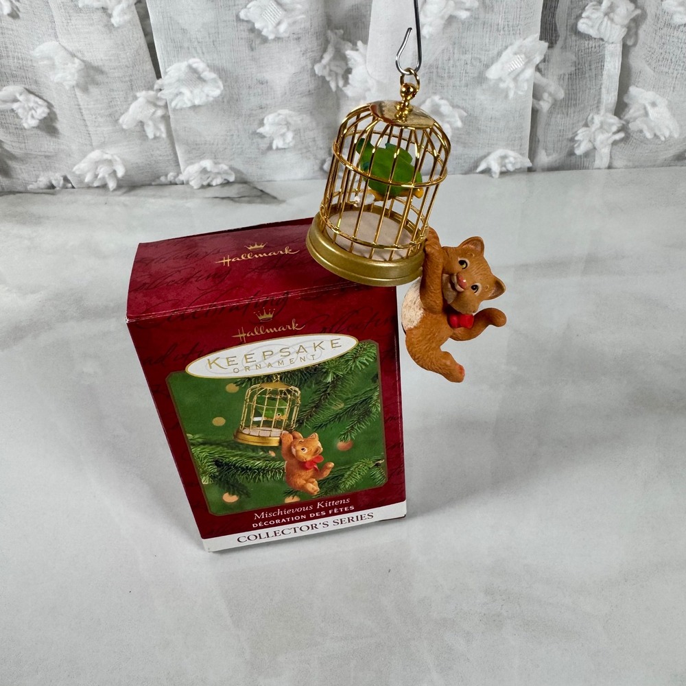 Vintage 2000 Hallmark Keepsakes Christmas Ornament Mischievous Kittens Series